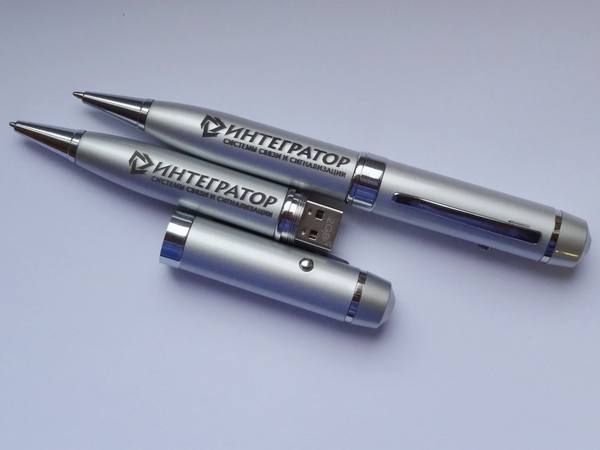 Ручки флешки с указкой и гравировкой логотипа
