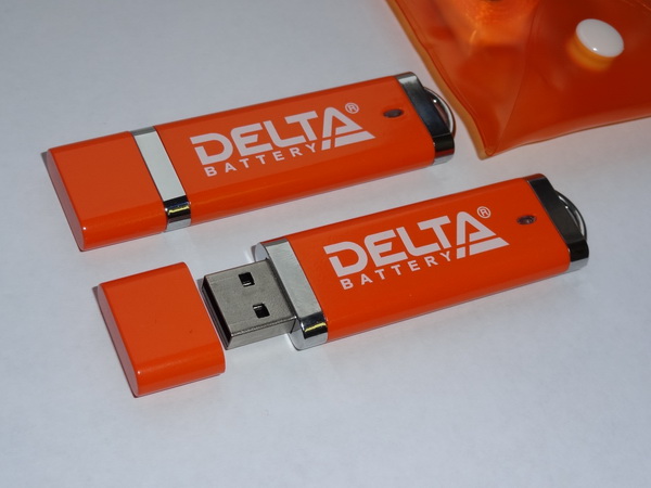 USB флешки красные с логотипом Delta Battery