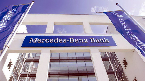 Автодом выкупит дочерний банк Mercedes-Benz